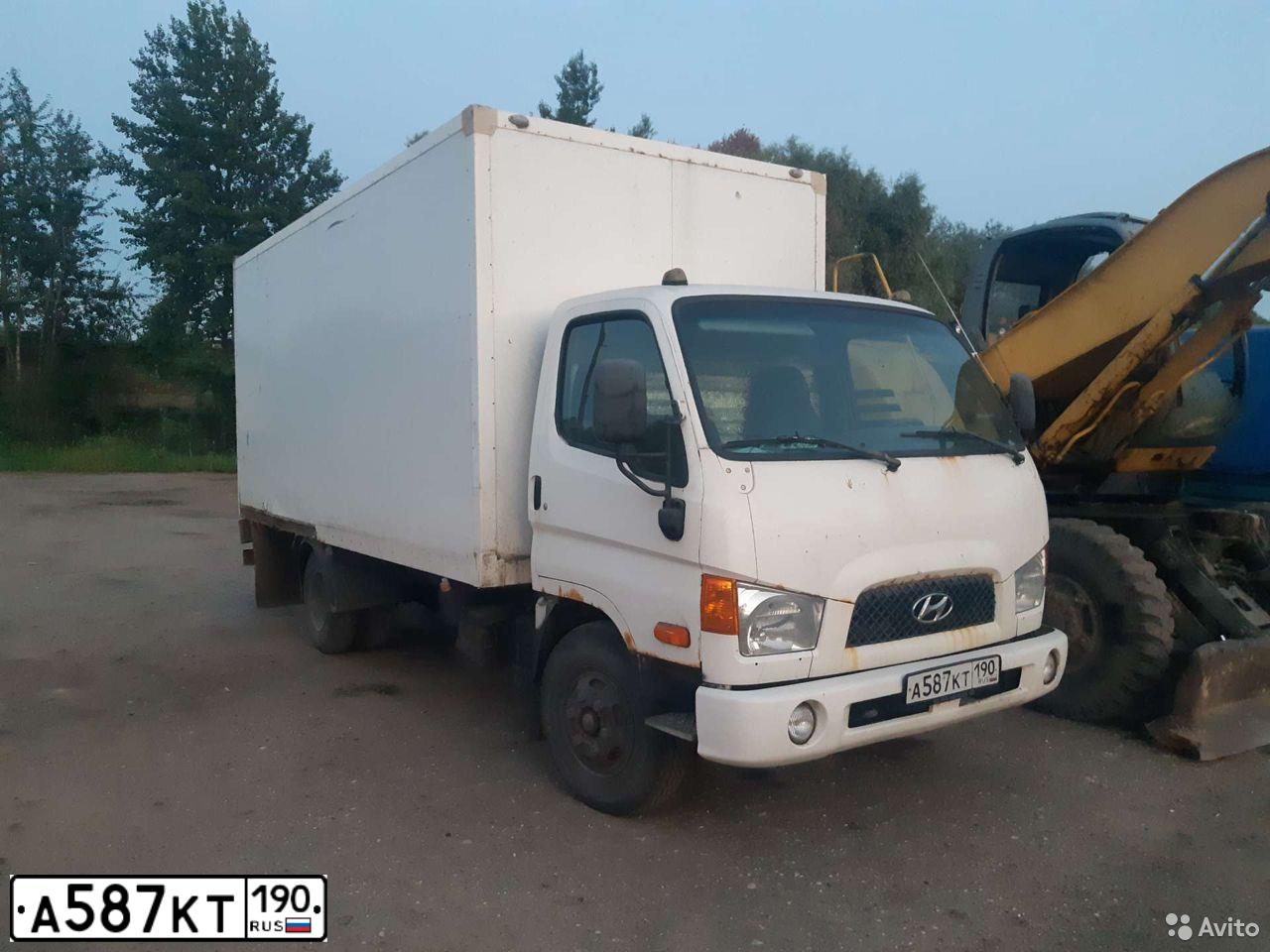 Фото автомобиля HYUNDAI MIGHTY, 2010 — госномер Р228АВ198. Цвет: Белый