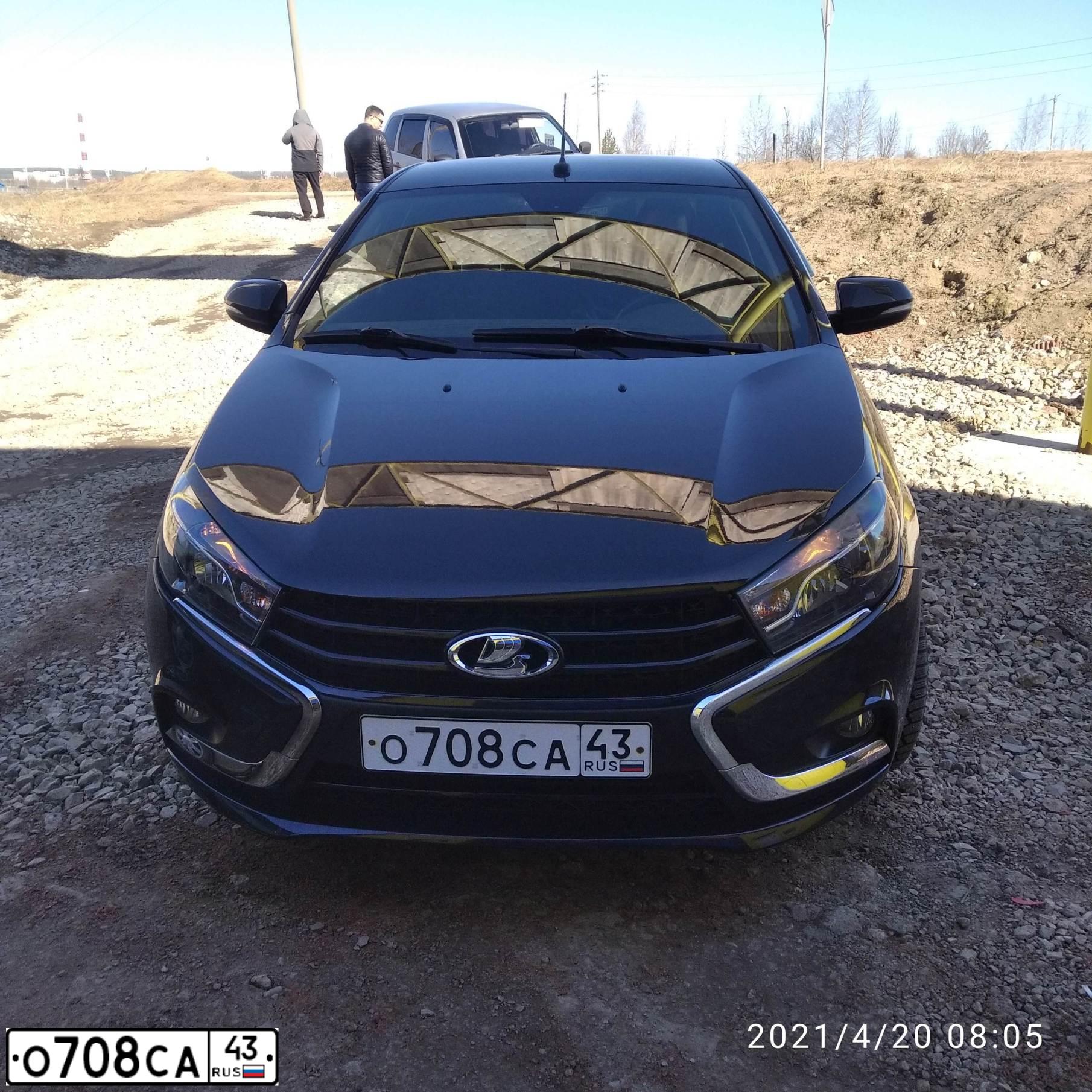 Фото автомобиля LADA VESTA, 2016 — госномер О708СА43. Цвет: ЧЕРНЫЙ