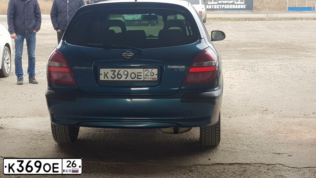 Фото автомобиля NISSAN ALMERA, 2001 — госномер К369ОЕ26. Цвет: СИНИЙ