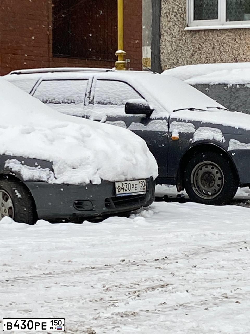 Фото автомобиля TAGAZ ACCENT, 2002 — госномер В430РЕ150. Цвет: СЕРЫЙ