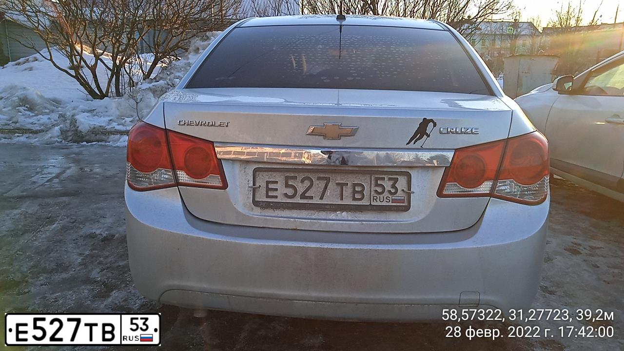 Фото автомобиля CHEVROLET CRUZE, 2010 — госномер Т277ММ47. Цвет: Белый