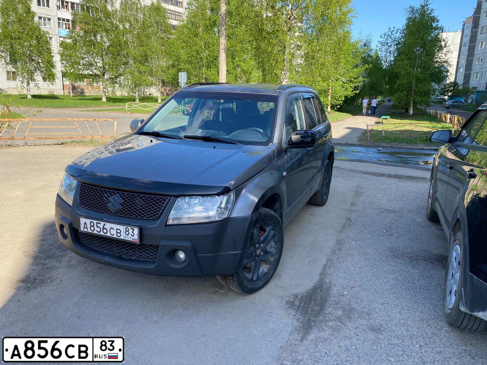 Фото автомобиля SUZUKI /GRAND/ VITARA, 2007 — госномер М933КА35. Цвет: Серый