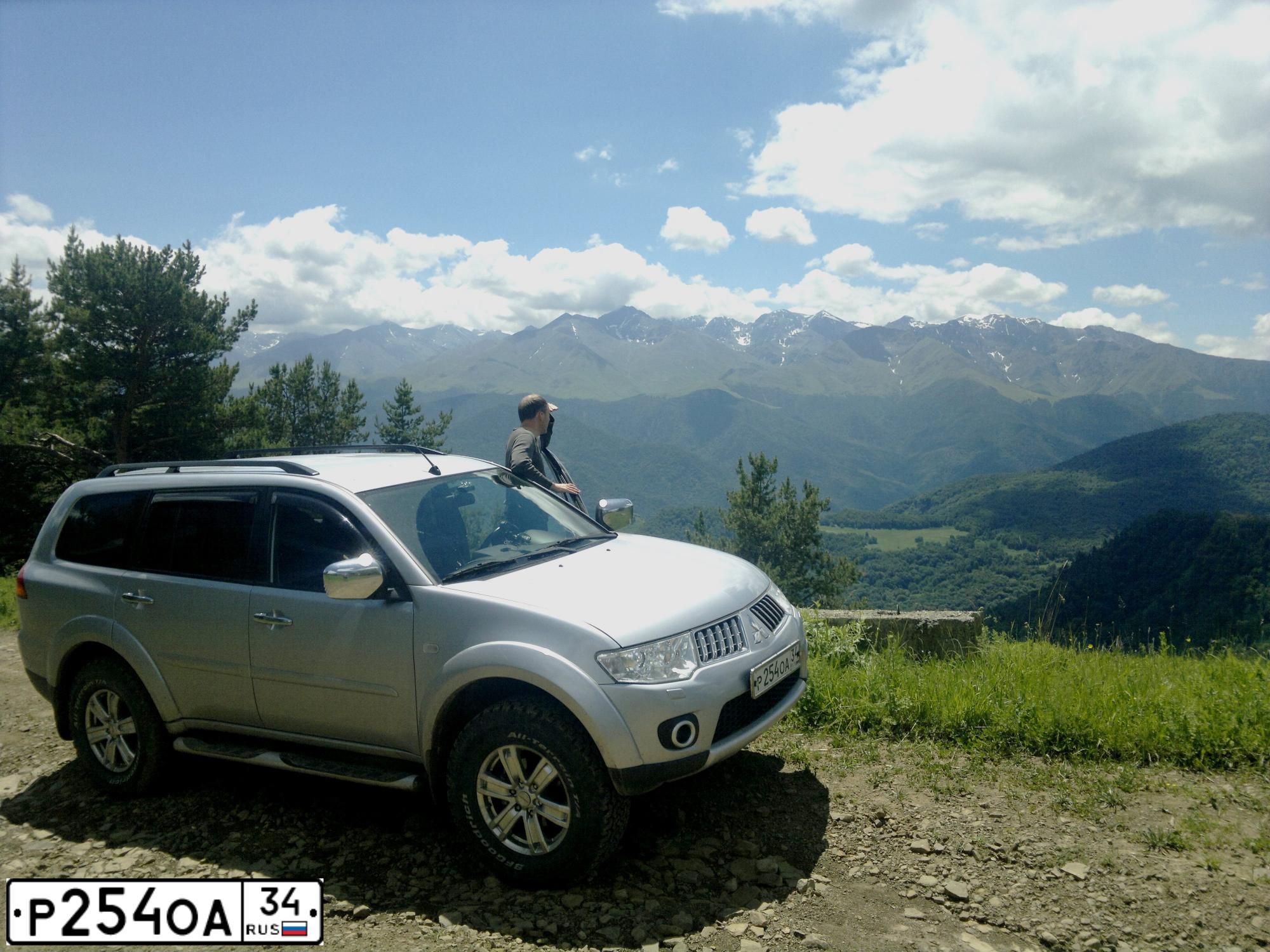 Фото автомобиля MITSUBISHI PAJERO SPORT, 2010 — госномер Р254ОА34. Цвет: СЕРЕБРИСТЫЙ