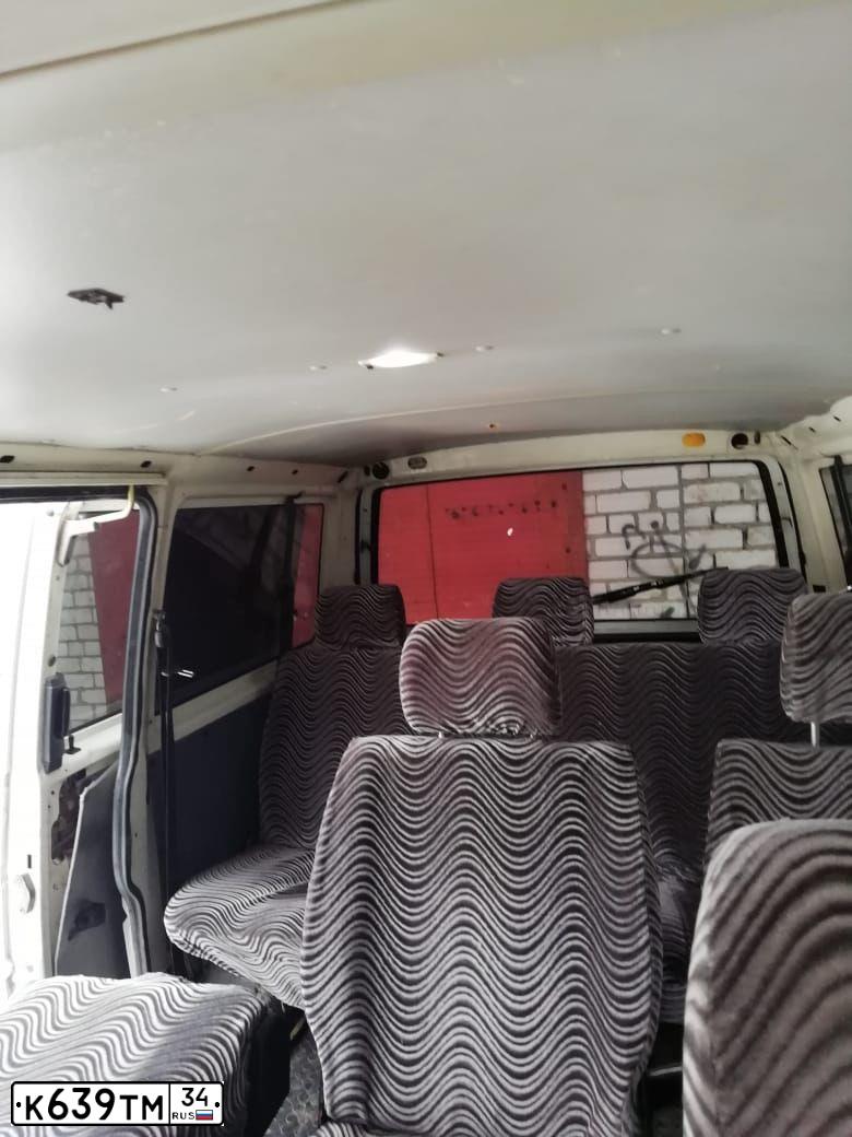 Фото автомобиля VOLKSWAGEN TRANSPORTER, 1991 — госномер К331ОХ134. Цвет: Белый