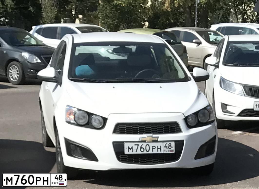 Фото автомобиля CHEVROLET AVEO, 2012 — госномер Х893ЕА31