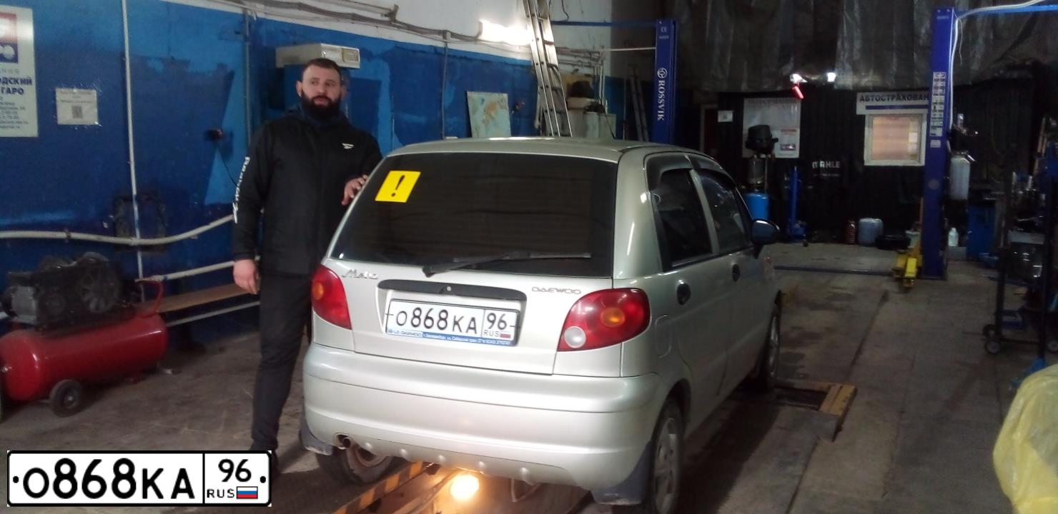 Фото автомобиля DAEWOO MATIZ, 2007 — госномер О868КА96. Цвет: СВЕТЛО-СЕРЫЙ
