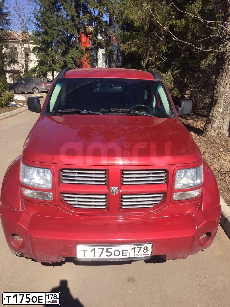 Фото автомобиля DODGE NITRO, 2007 — госномер У653СТ48. Цвет: Красный