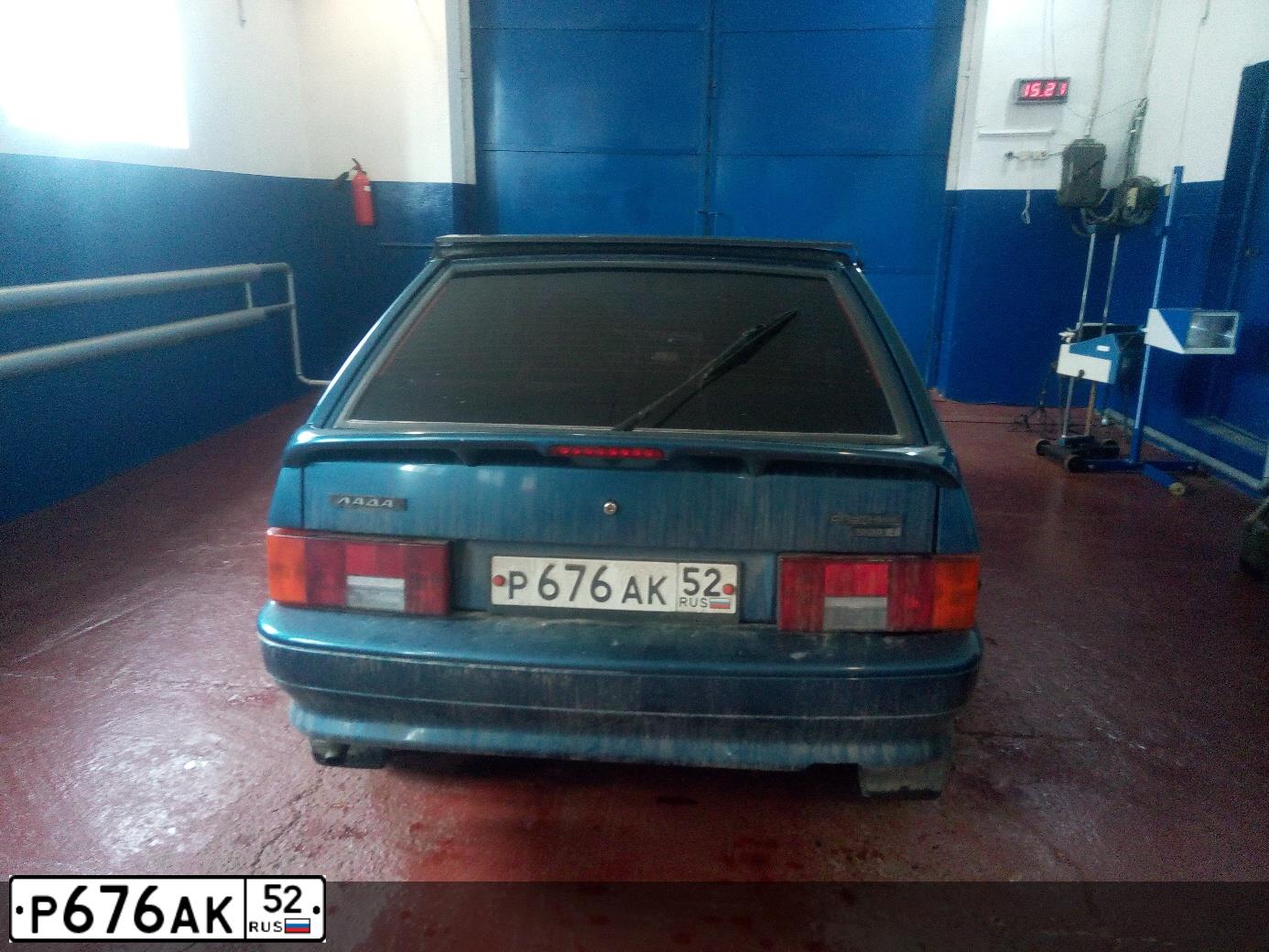 Фото автомобиля LADA 2114 SAMARA, 2004 — госномер Р676АК52. Цвет: сине-зеленый
