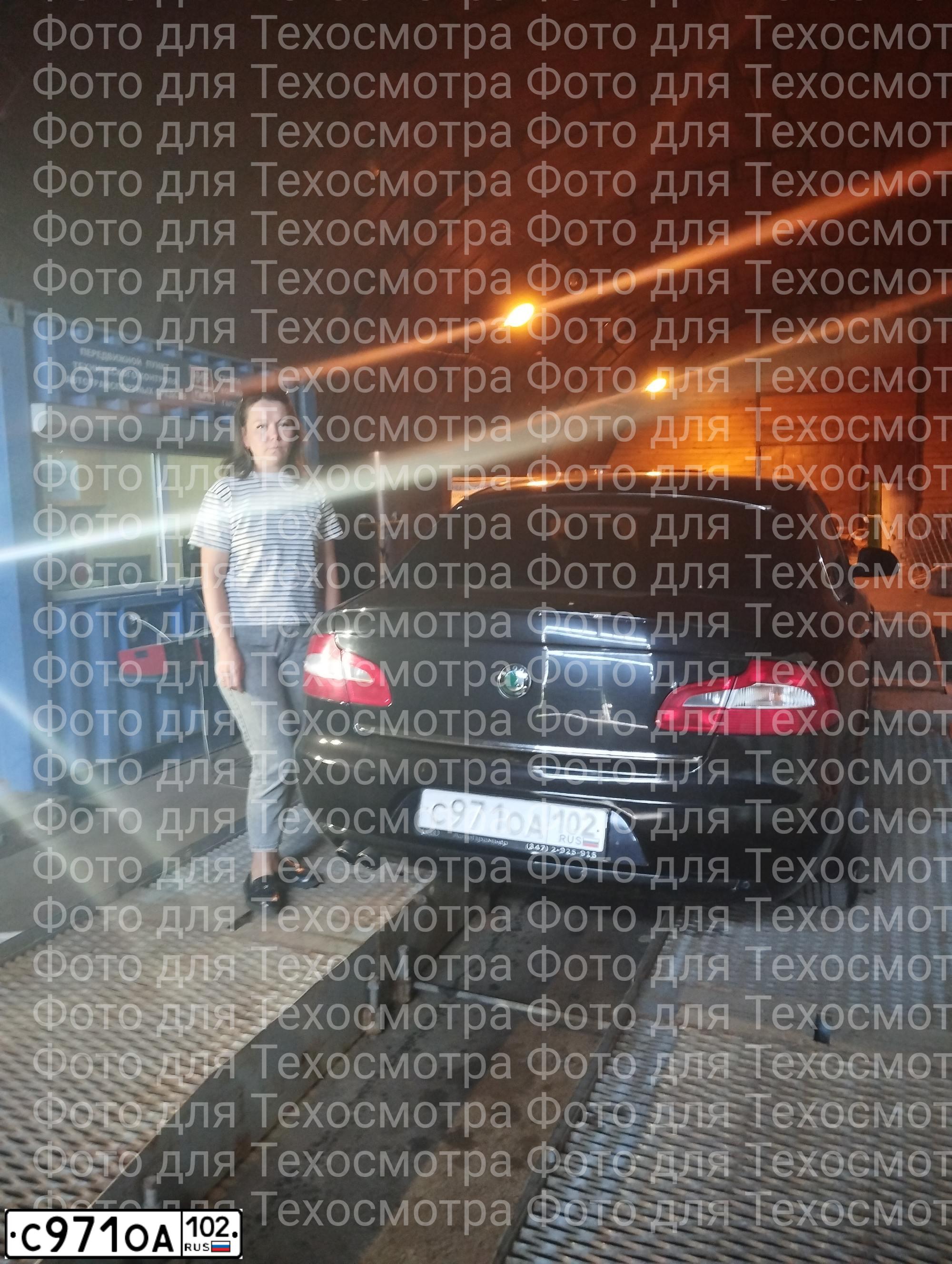Фото автомобиля SKODA SUPERB, 2011 — госномер М398МЕ702. Цвет: ЧЕРНЫЙ