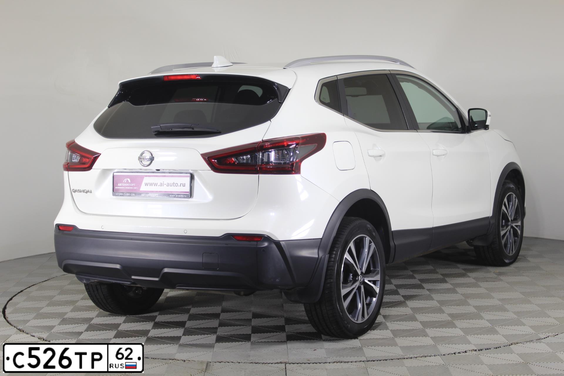 Фото автомобиля NISSAN QASHQAI С ДВИГАТЕЛЕМ МR20 И ПОЛНЫМ ПРИВОДОМ, 2021 — госномер С526ТР62. Цвет: Белый