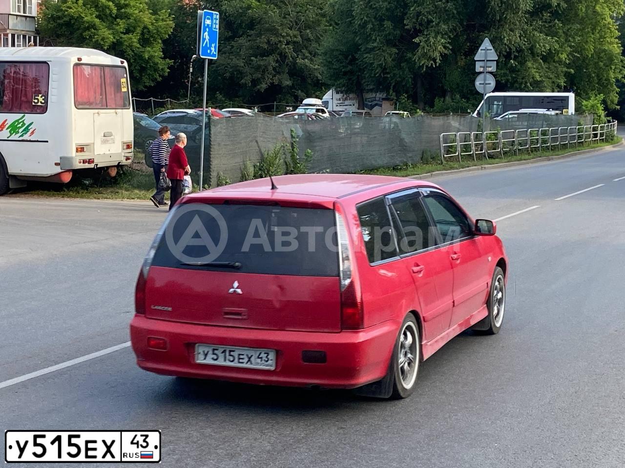 Фото автомобиля MITSUBISHI LANCER, 2005 — госномер У515ЕХ43. Цвет: КРАСНЫЙ