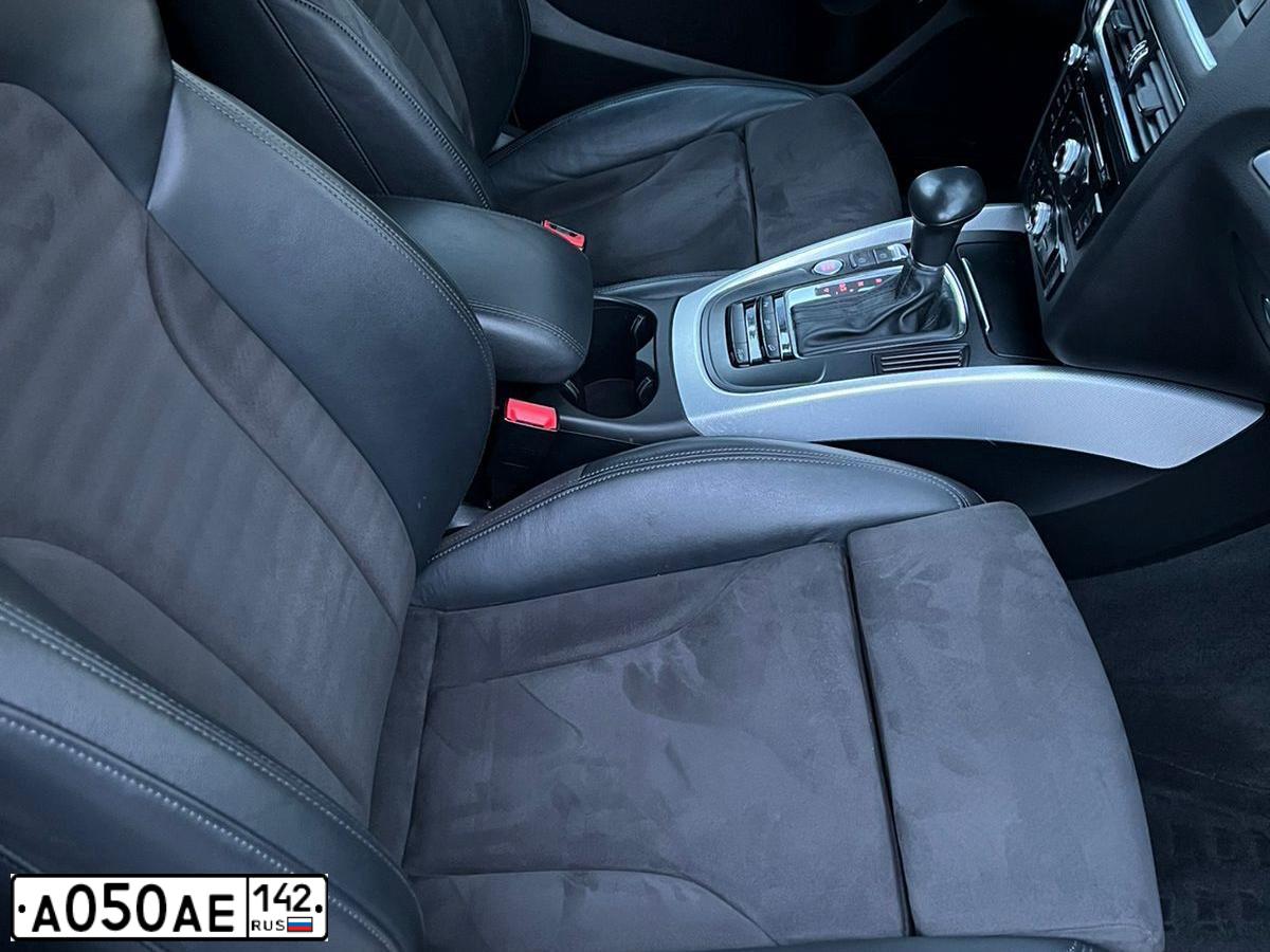 Фото автомобиля VOLKSWAGEN JETTA, 2012 — госномер А050АЕ142. Цвет: ЧЕРНЫЙ