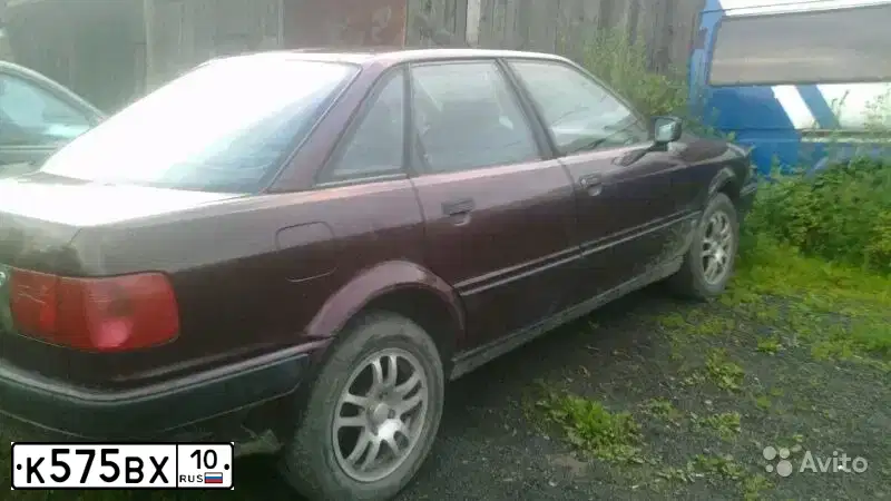 Фото автомобиля AUDI 80, 1991 — госномер К575ВХ10