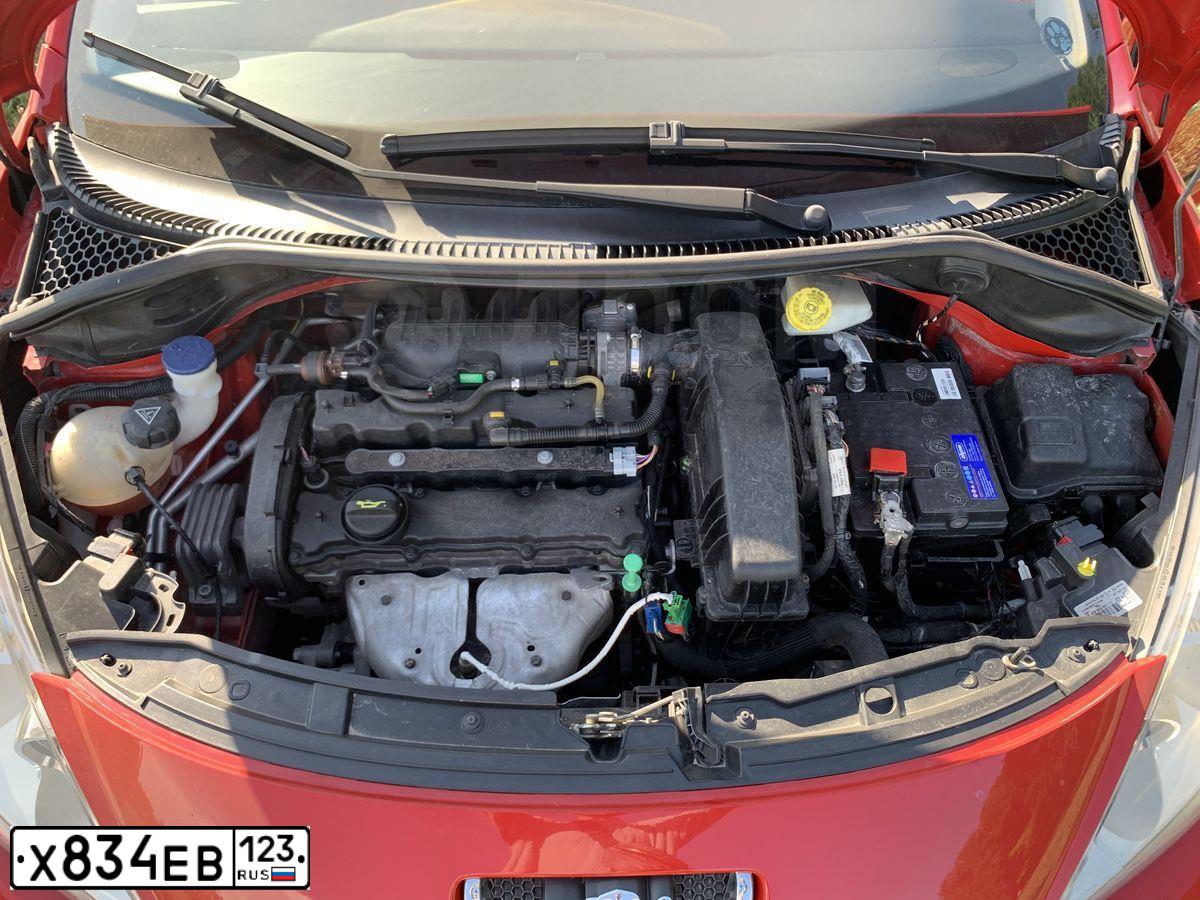 Фото автомобиля PEUGEOT 207, 2010 — госномер Е333УК93. Цвет: Красный