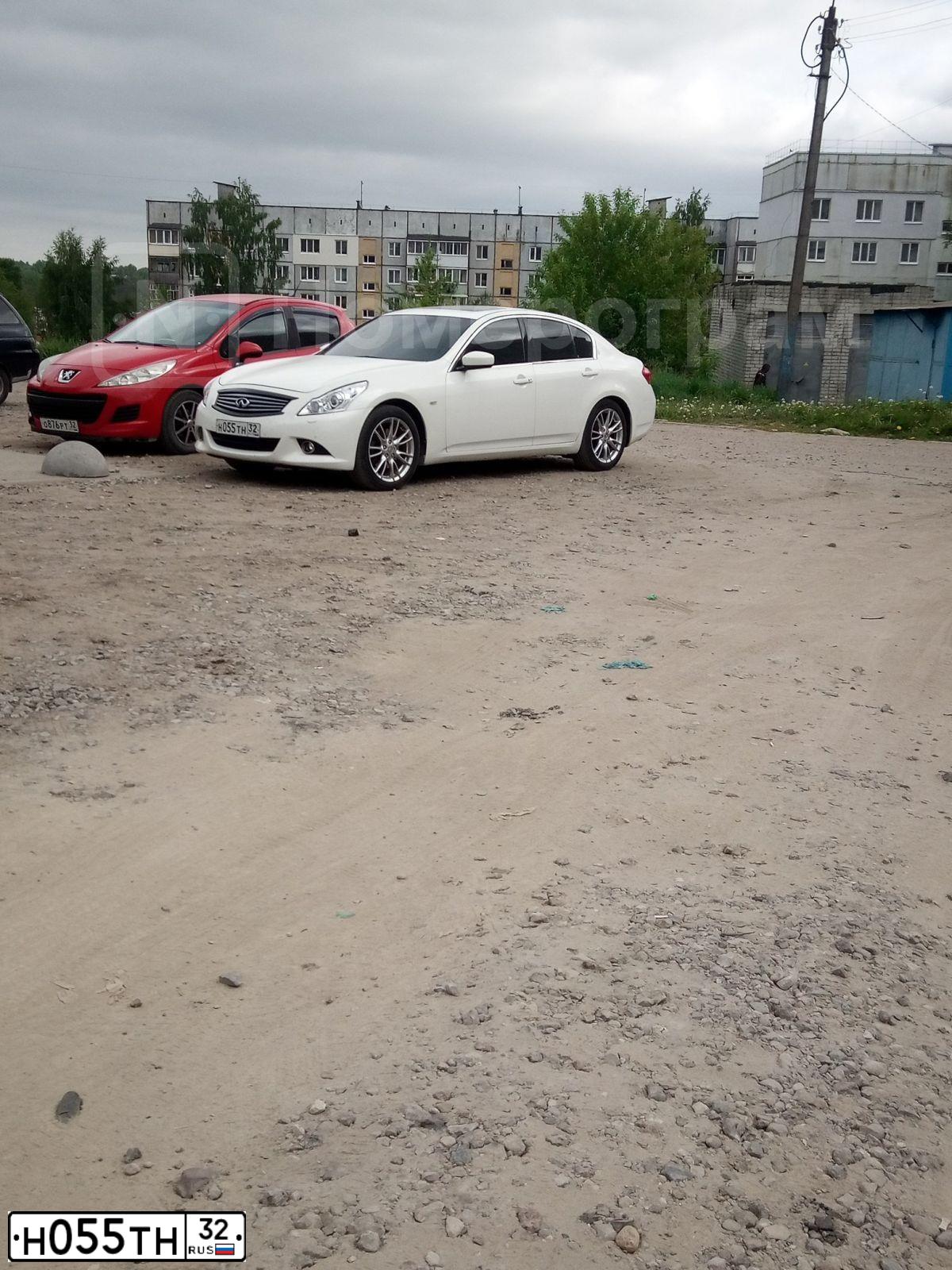 Фото автомобиля INFINITI G, 2010 — госномер Н666МК32. Цвет: Белый