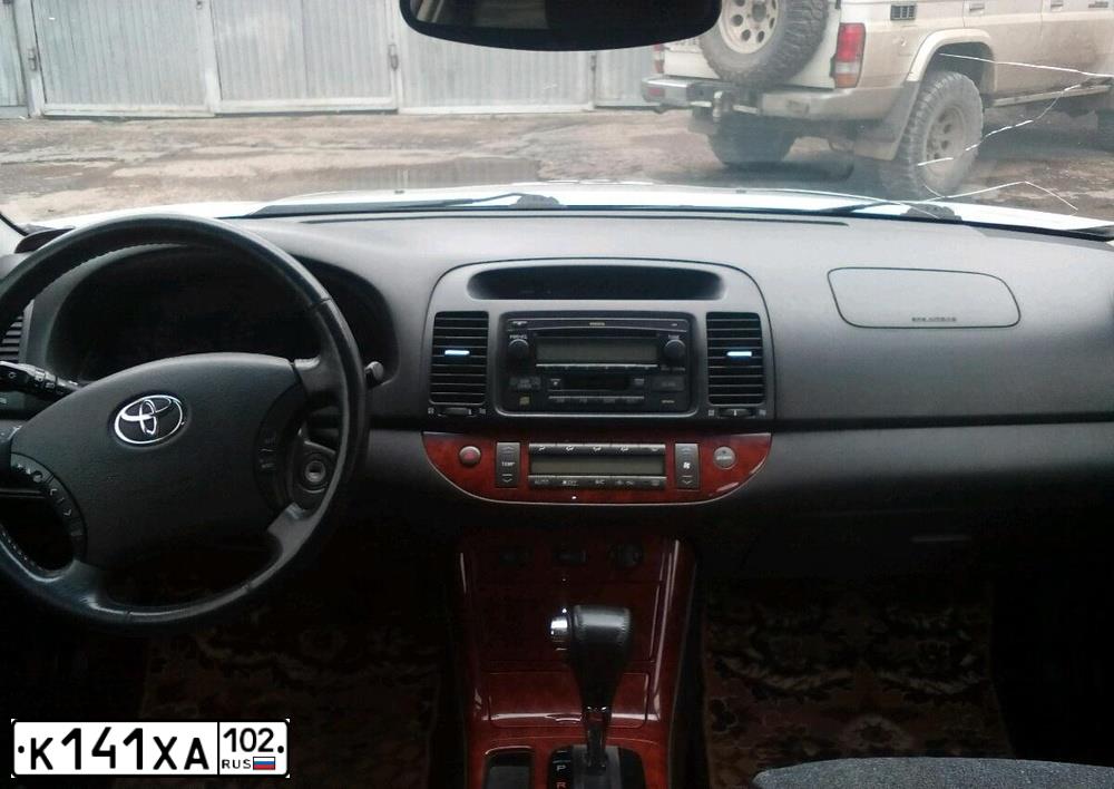 Фото автомобиля TOYOTA CAMRY, 2005 — госномер С616ХХ22. Цвет: СЕРЕБРИСТЫЙ