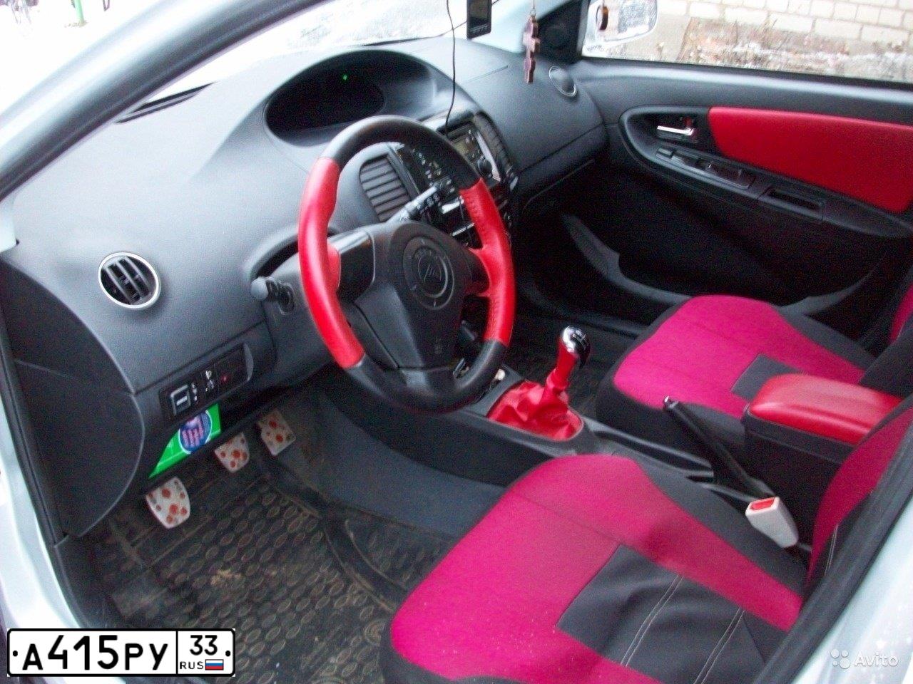 Фото автомобиля GEELY MK CROSS, 2014 — госномер А415РУ33. Цвет: СЕРЕБРО