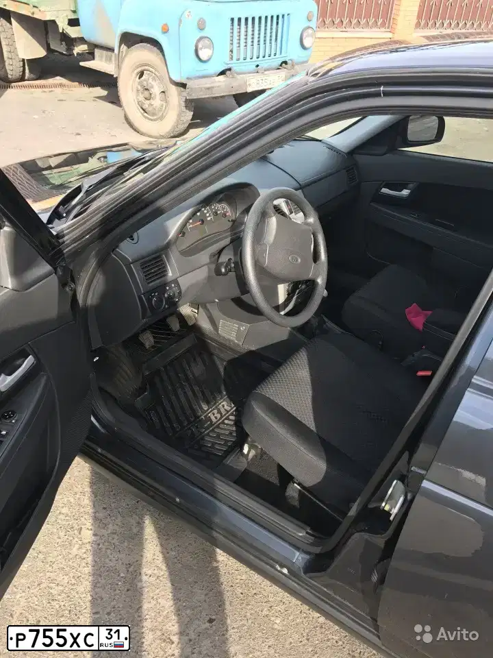 Фото автомобиля LADA 2170 PRIORA, 2012 — госномер Р755ХС31. Цвет: СЕРО-СИНИЙ