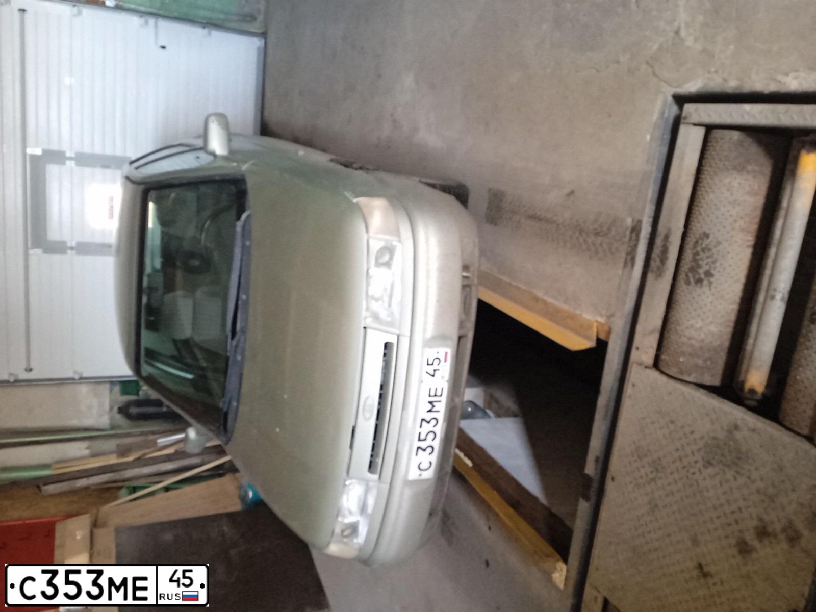 Фото автомобиля LADA 2110, 2006 — госномер Р740АО63. Цвет: БЕЛО-ЗЕЛЕНЫЙ