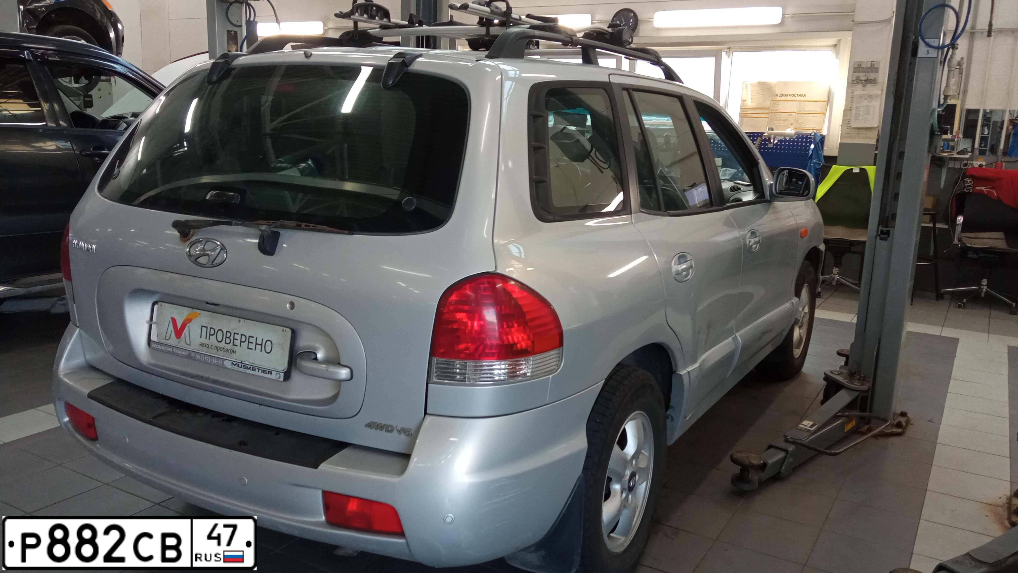 Фото автомобиля TAGAZ SANTA FE CLASSIC, 2009 — госномер М509НК178. Цвет: СЕРЕБРИСТЫЙ