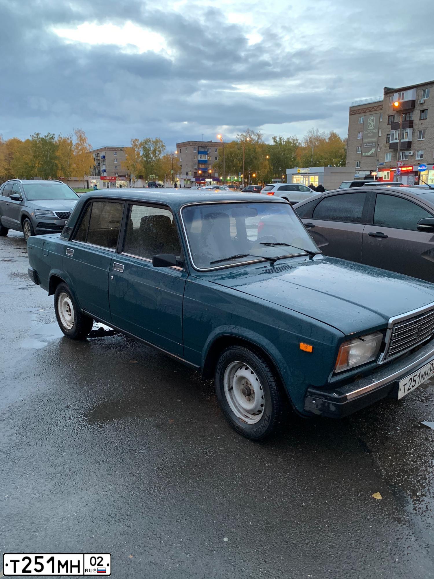 Фото автомобиля LADA 2107, 2004 — госномер В639ЕВ156