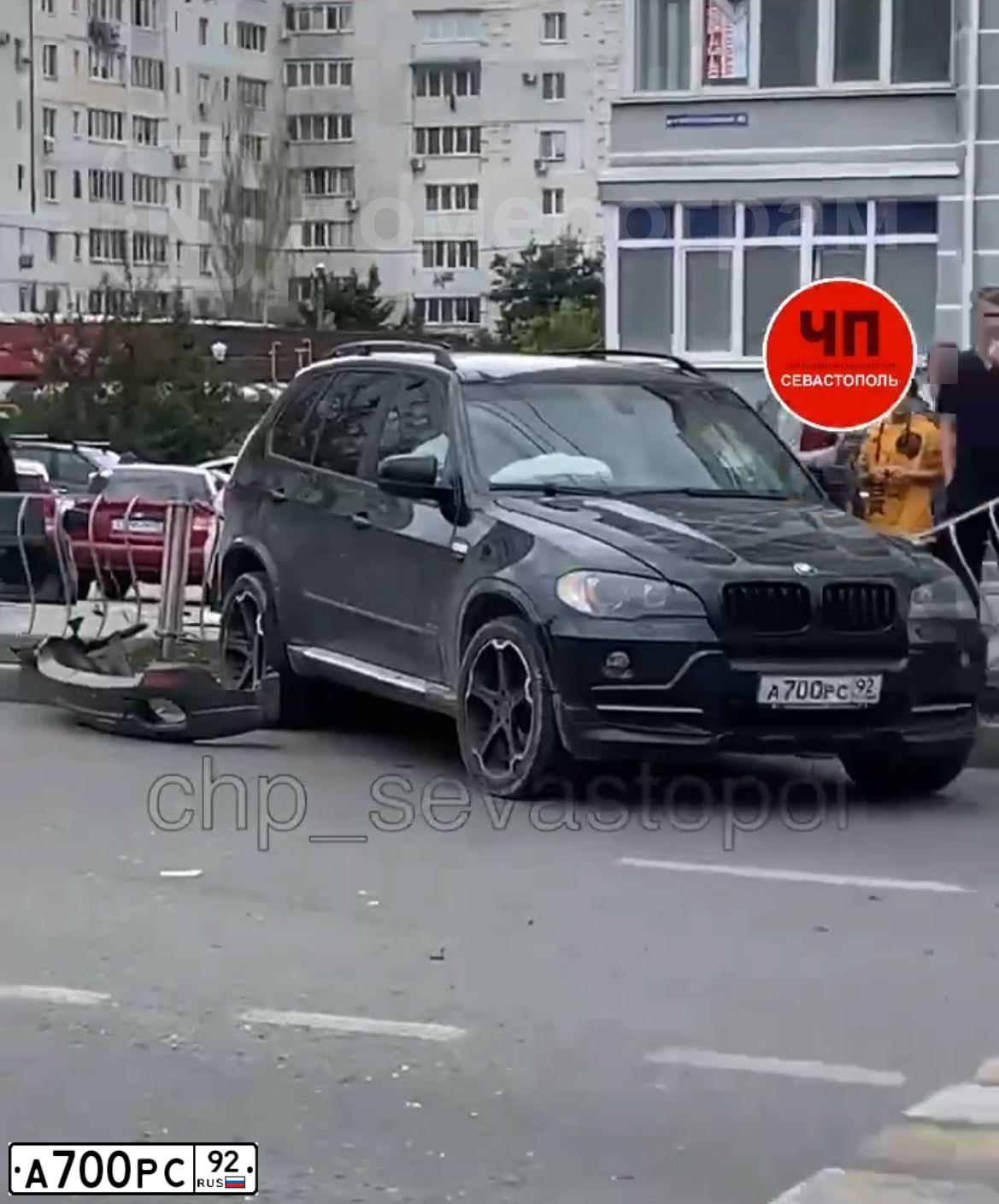 Фото автомобиля BMW X5, 2008 — госномер А700РС92. Цвет: ЧЕРНЫЙ