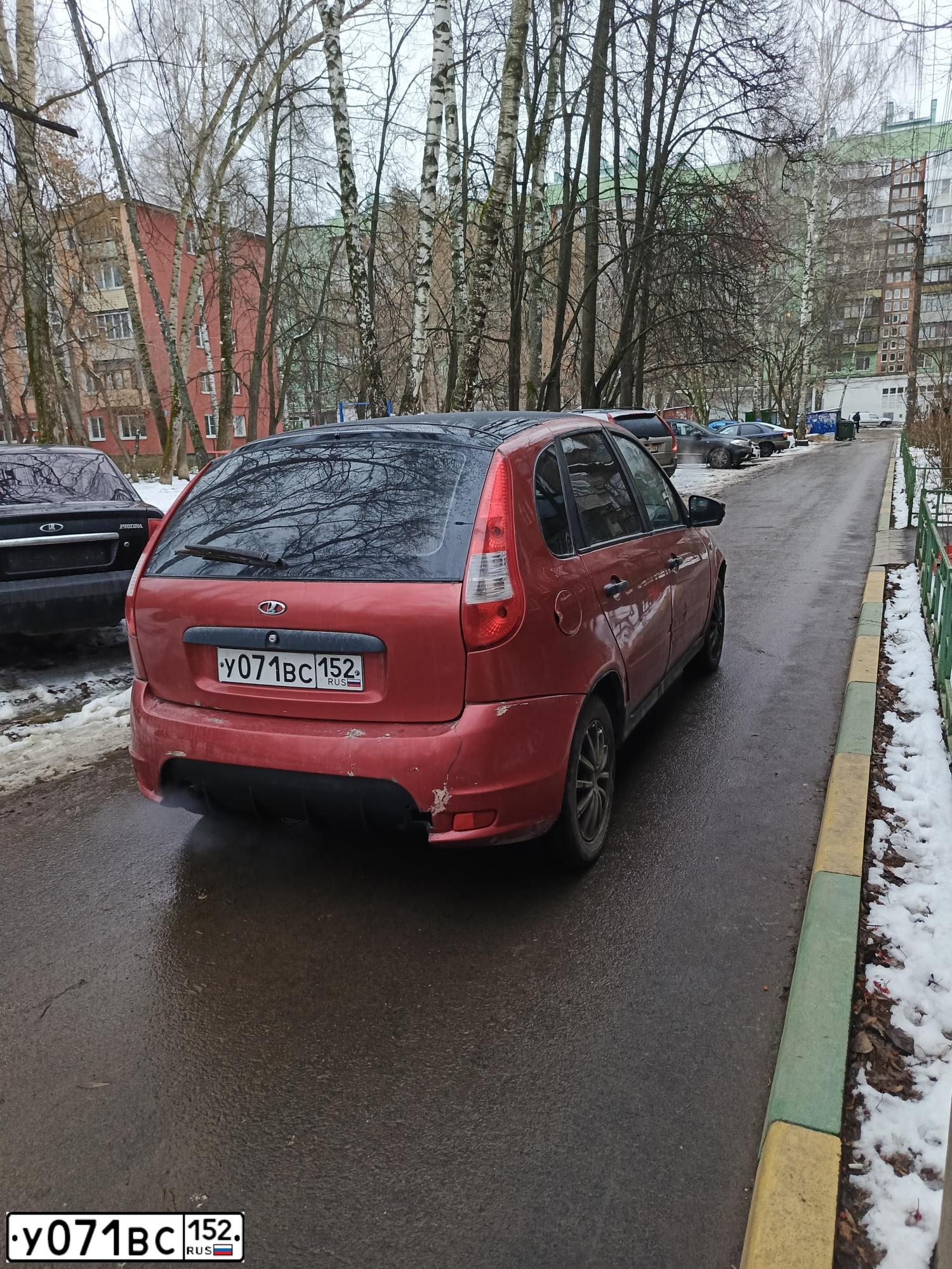 Фото автомобиля LADA 1119 KALINA, 2006 — госномер У071ВС152. Цвет: Красный