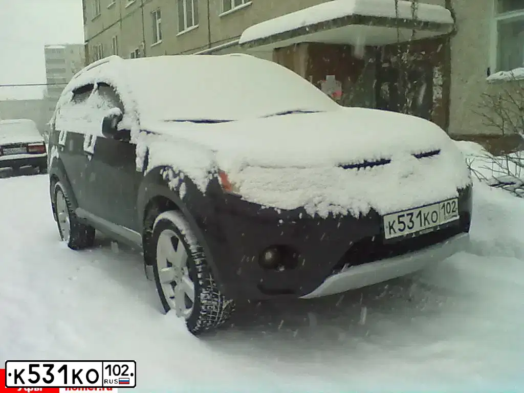 Фото автомобиля MITSUBISHI OUTLANDER, 2008 — госномер К531КО102. Цвет: ЧЕРНЫЙ