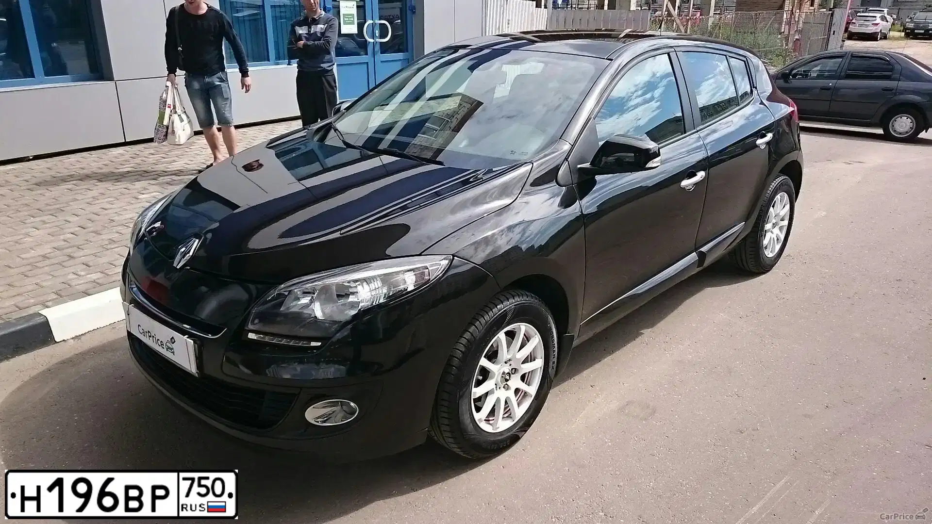 Фото автомобиля RENAULT MEGANE, 2014 — госномер Х850ЕА790. Цвет: ЧЕРНЫЙ