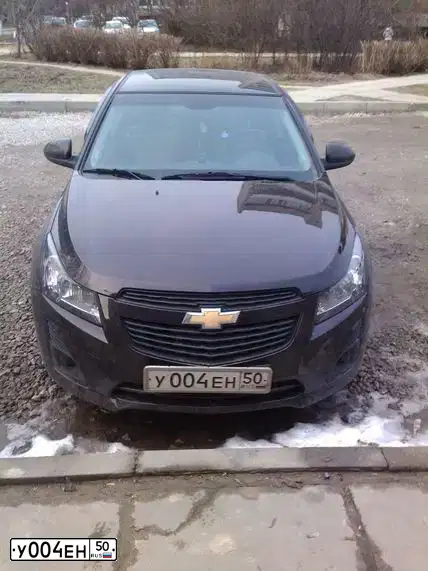Фото автомобиля LADA 2109 SAMARA, 1992 — госномер У004ЕН50. Цвет: ВИШНЕВЫЙ