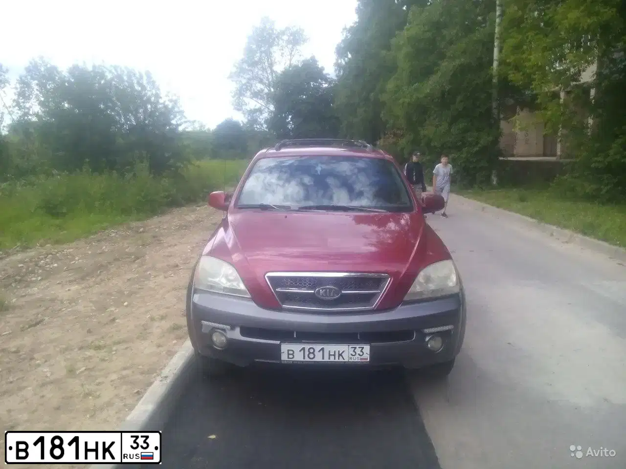 Фото автомобиля KIA SORENTO, 2003 — госномер В181НК33. Цвет: ТЕМНО-КРАСНЫЙ