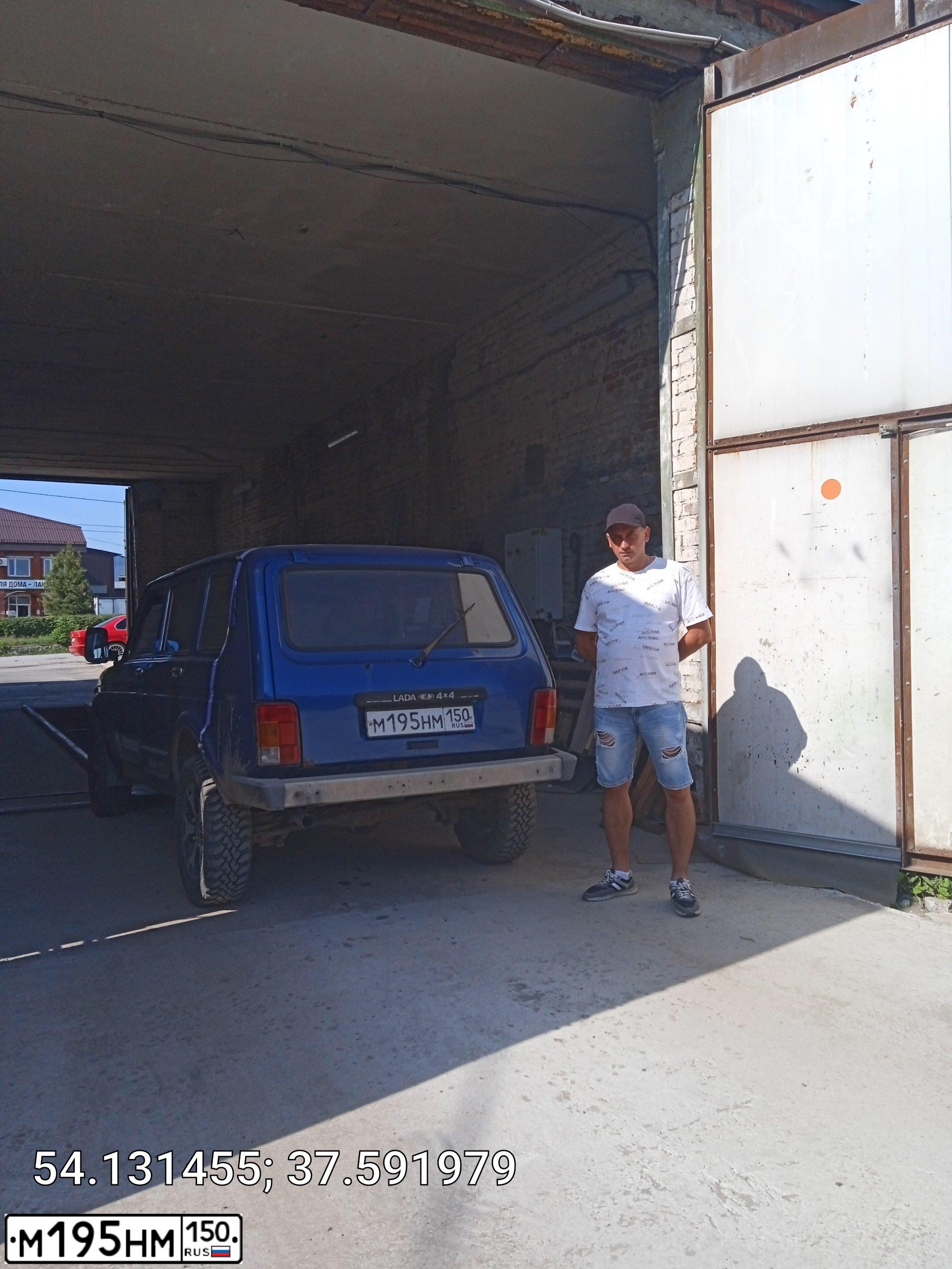 Фото автомобиля LADA 2131 NIVA, 2007 — госномер М195НМ150