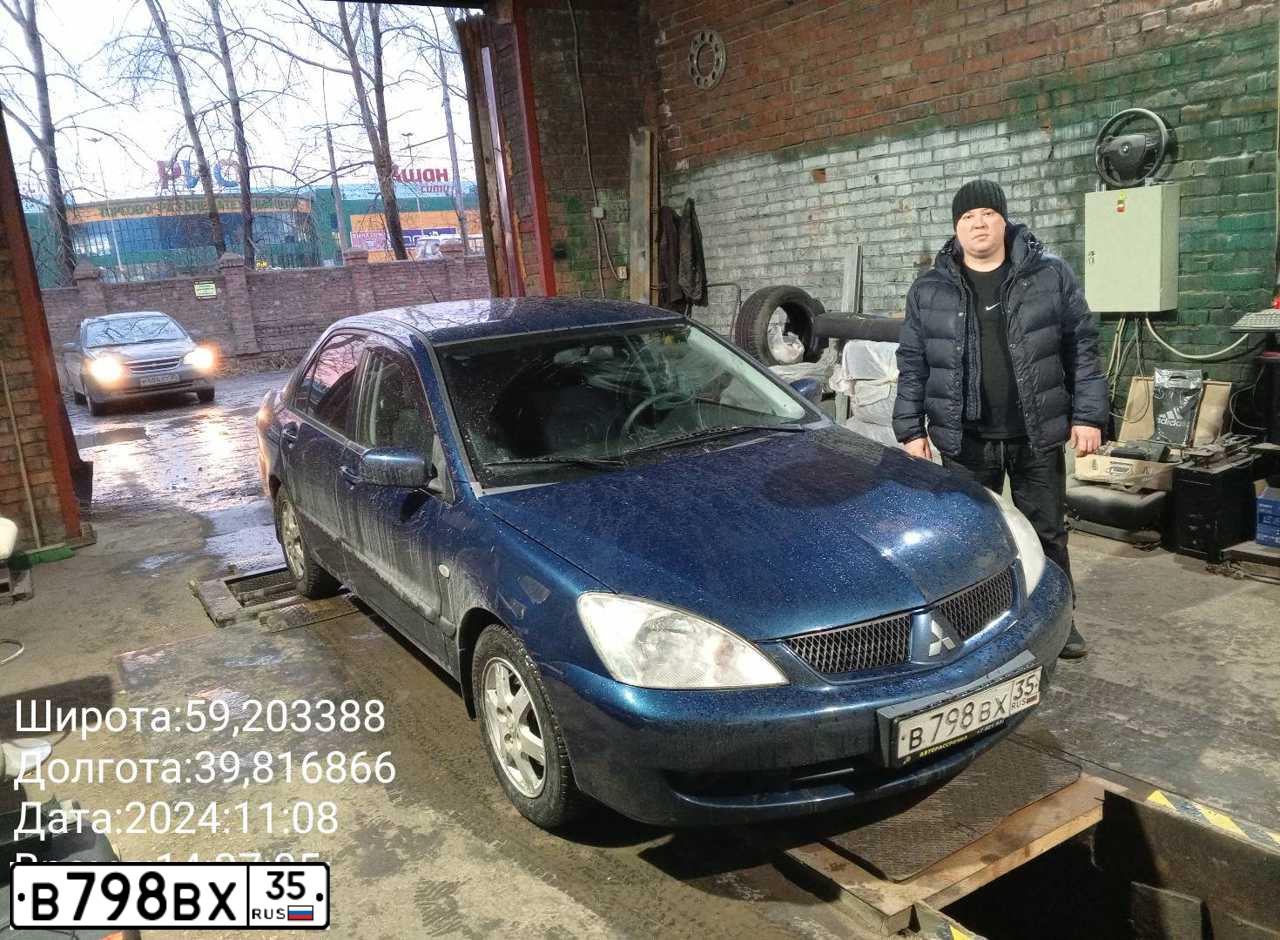 Фото автомобиля MITSUBISHI LANCER, 2006 — госномер В798ВХ35. Цвет: синий