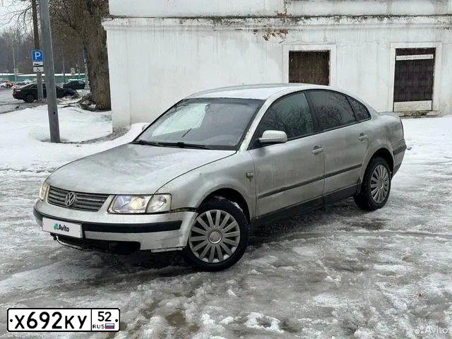 Фото автомобиля VOLKSWAGEN PASSAT, 1997 — госномер С228ВО52. Цвет: Серебристый
