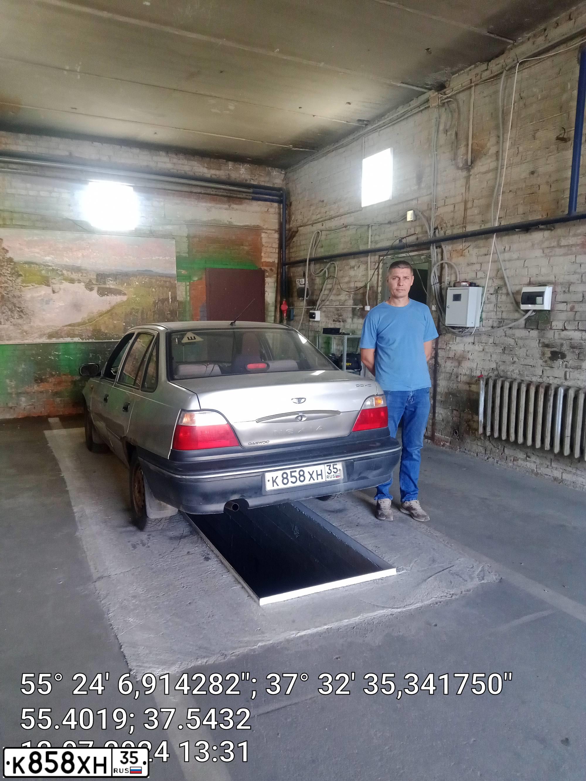 Фото автомобиля DAEWOO NEXIA, 2006 — госномер М865РТ797. Цвет: ПЕРЛАМУТРОВО-СЕРЕБРИСТЫЙ
