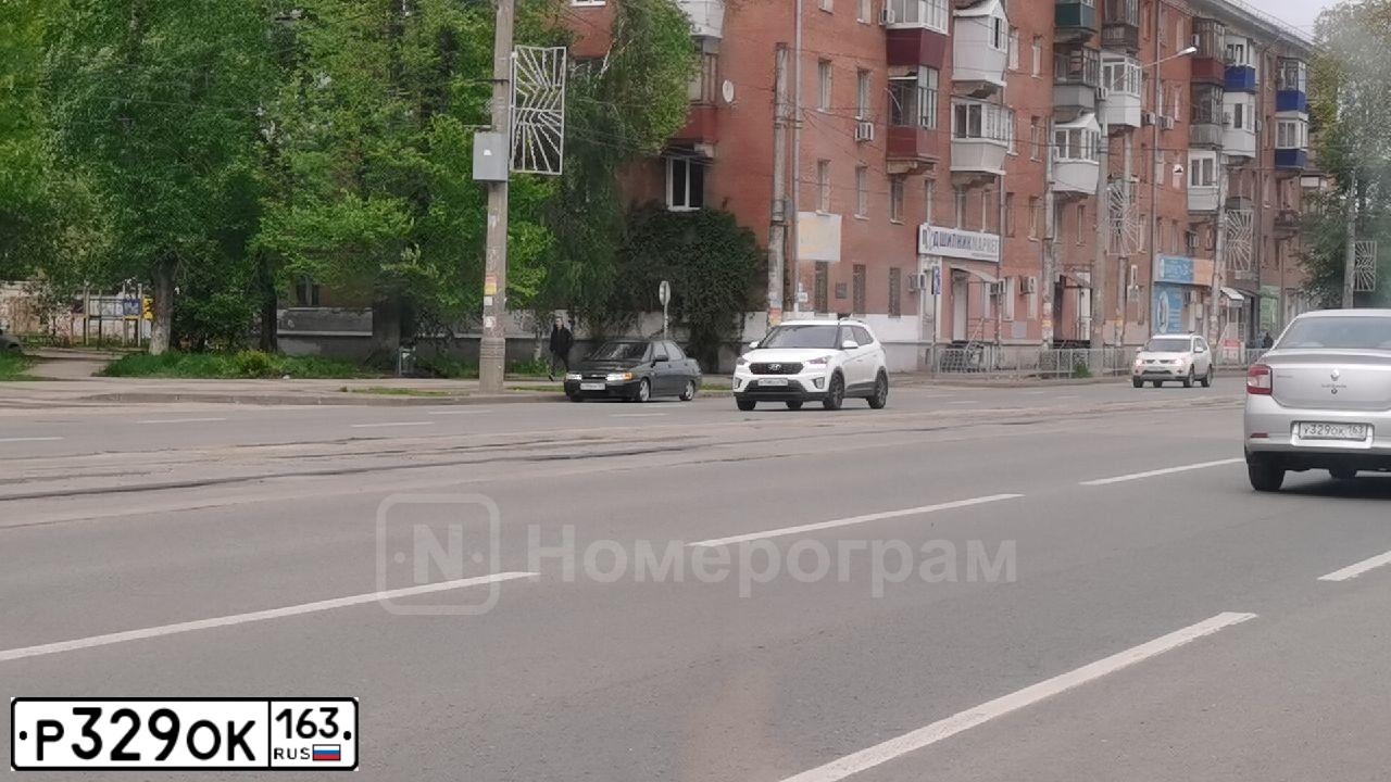 Фото автомобиля SSANGYONG ACTYON, 2012 — госномер Р702ХА58. Цвет: ЧЕРНЫЙ