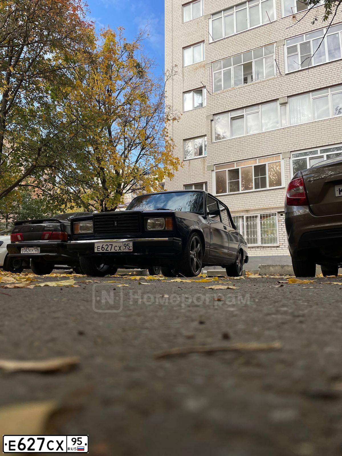 Фото автомобиля LADA 2107, 2011 — госномер Е627СХ95. Цвет: синий