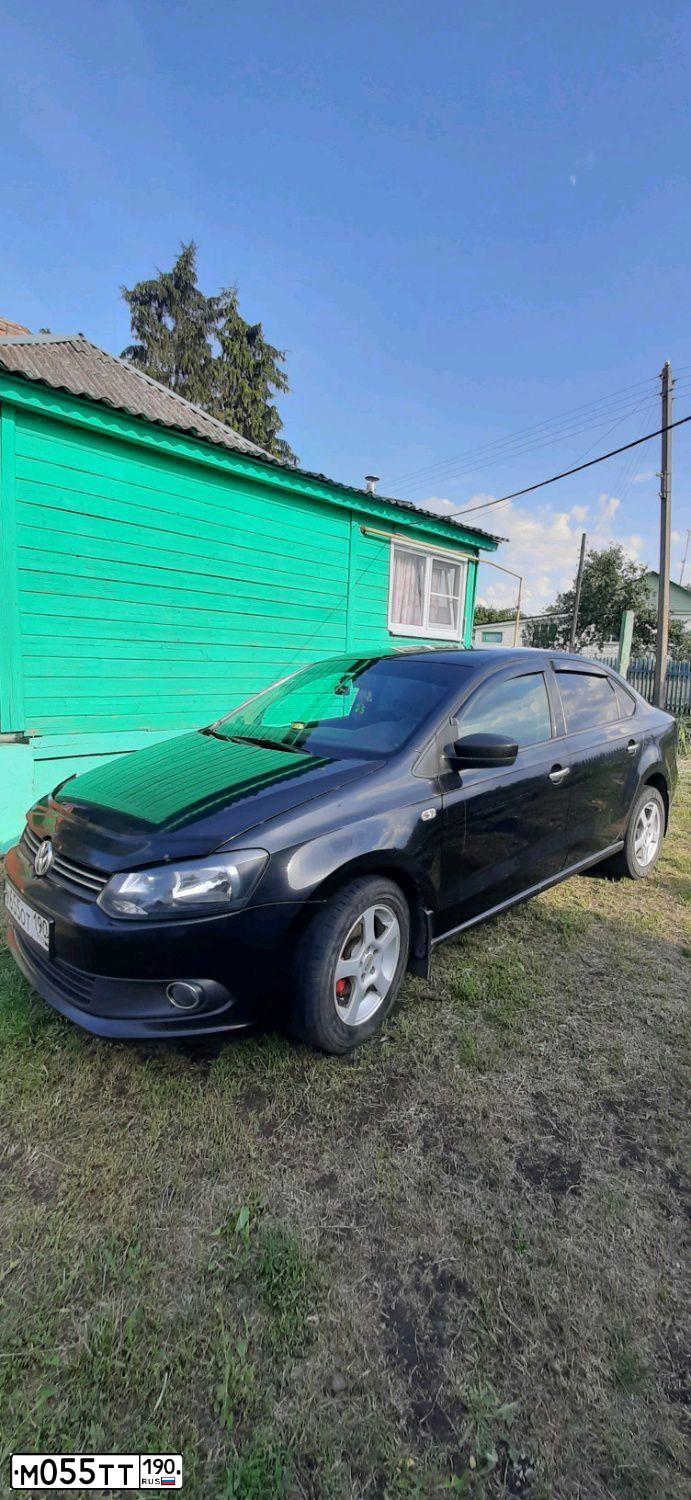 Фото автомобиля VOLKSWAGEN PASSAT, 2003 — госномер М055ТТ190. Цвет: ЧЕРНЫЙ