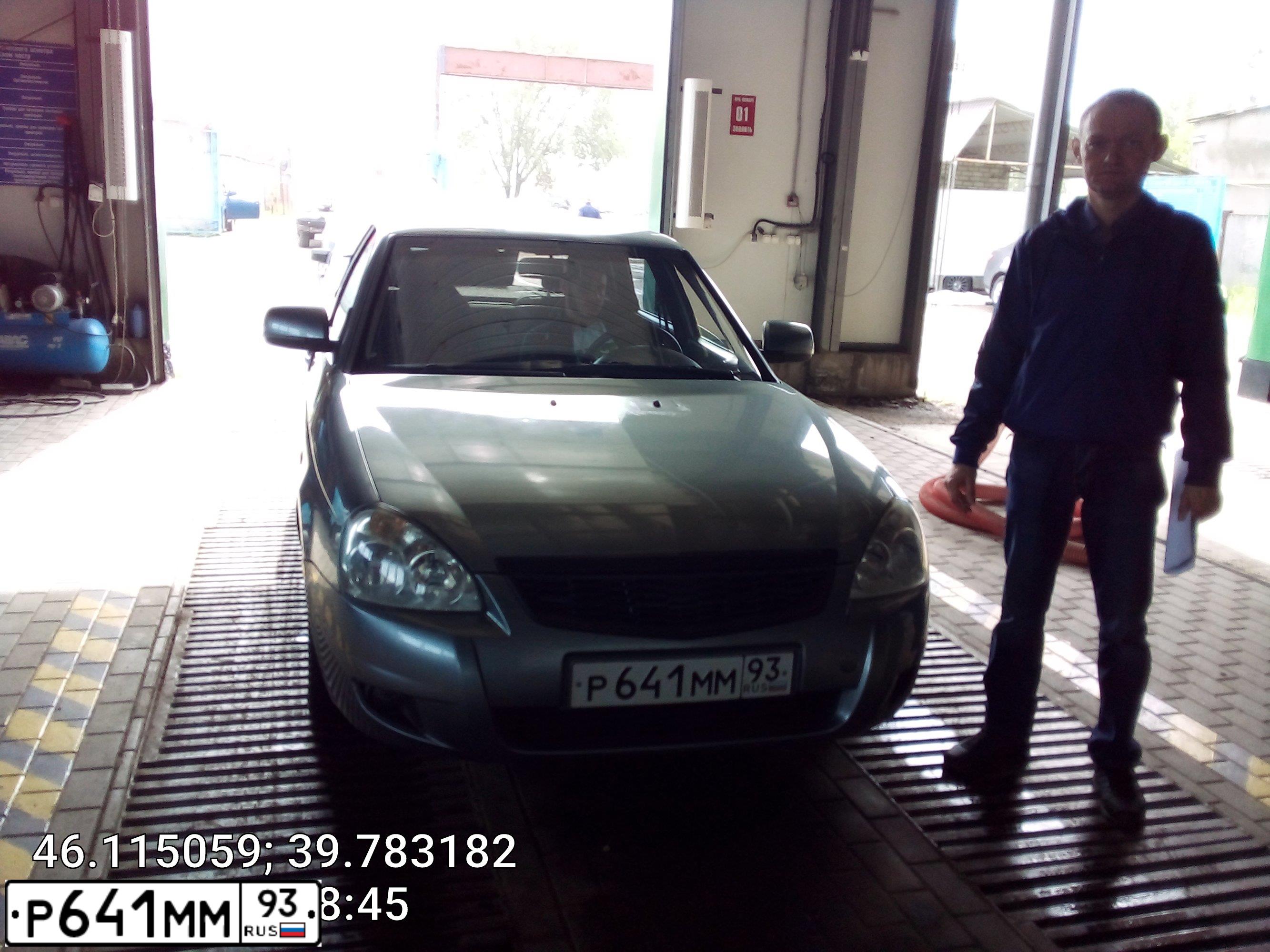 Фото автомобиля LADA PRIORA, 2008 — госномер М072ВМ180. Цвет: средний серо-зеленый металлик