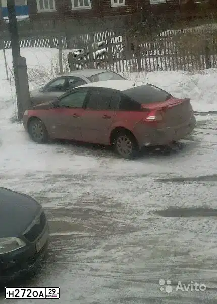 Фото автомобиля LADA 2170 PRIORA, 2009 — госномер Н229УН29. Цвет: Сине-Черный