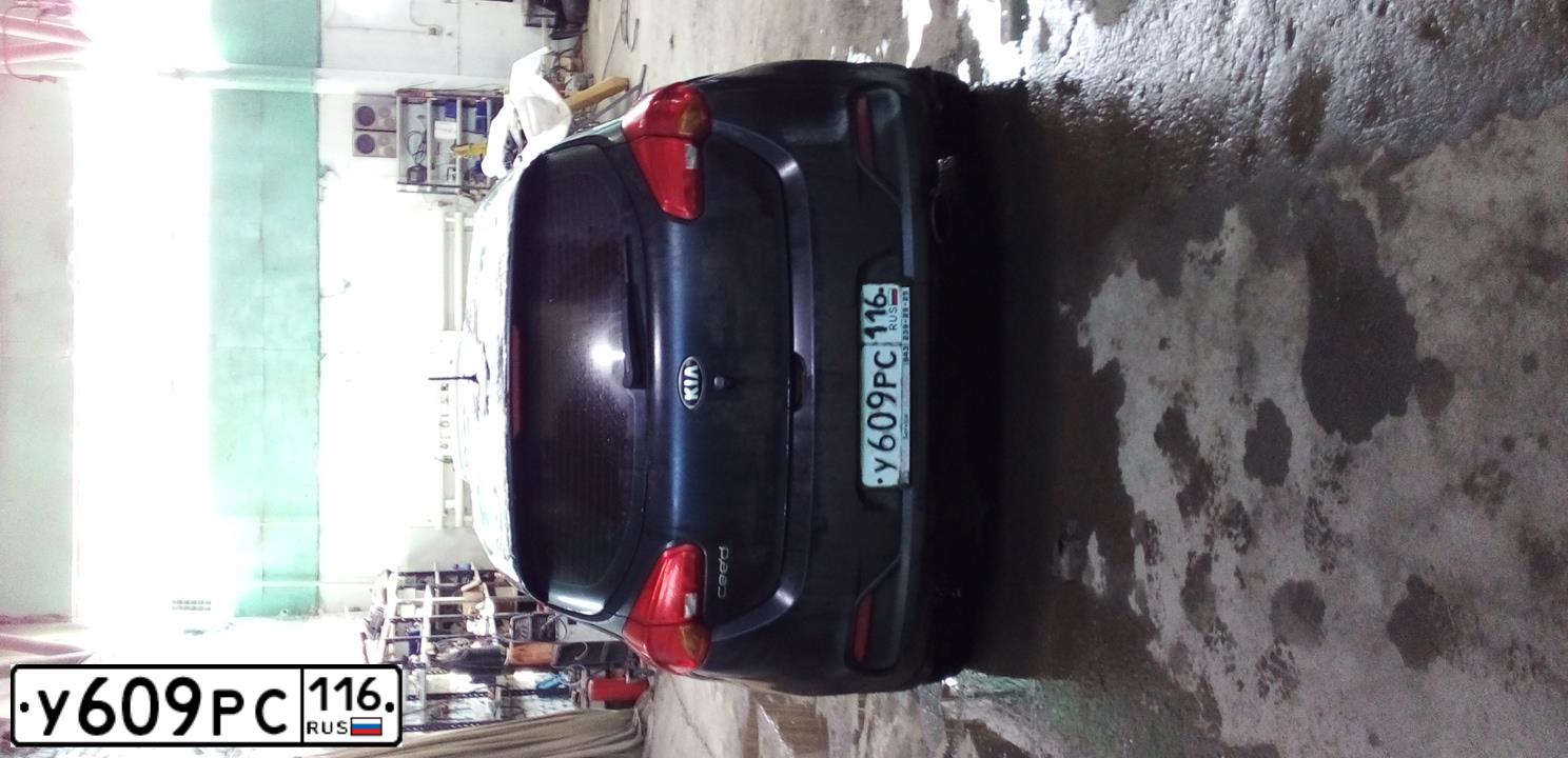 Фото автомобиля KIA CEE'D, 2014 — госномер У609РС116. Цвет: ЧЕРНЫЙ ПЕРЛАМУТР