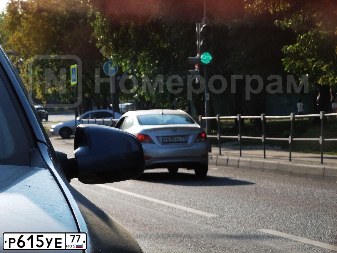 Фото автомобиля BMW SERIE 3, 2011 — госномер Т757АМ977. Цвет: ЧЕРНЫЙ
