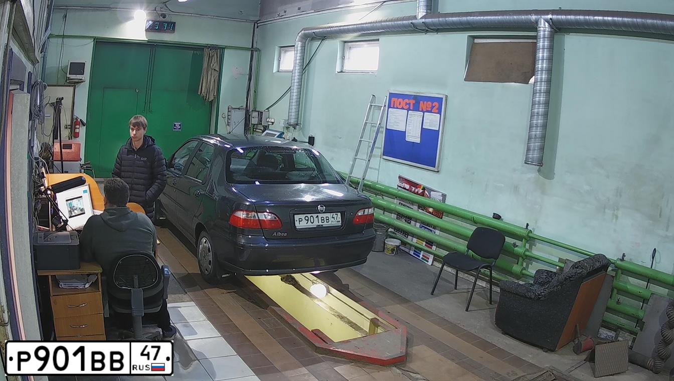 Фото автомобиля FIAT ALBEA, 2008 — госномер Р901ВВ47. Цвет: СЕРЫЙ АНДЕРГРАУНД