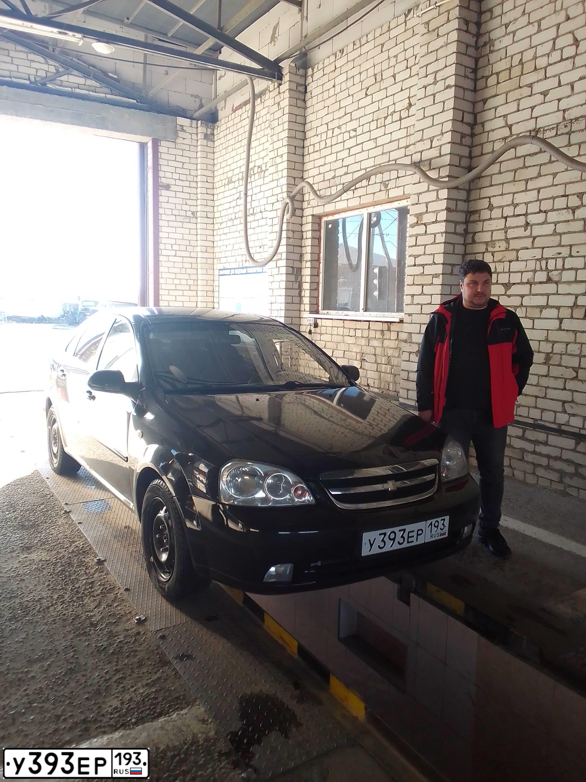 Фото автомобиля CHEVROLET T LACETTI, 2008 — госномер Р032ВВ193. Цвет: ЧЕРНЫЙ