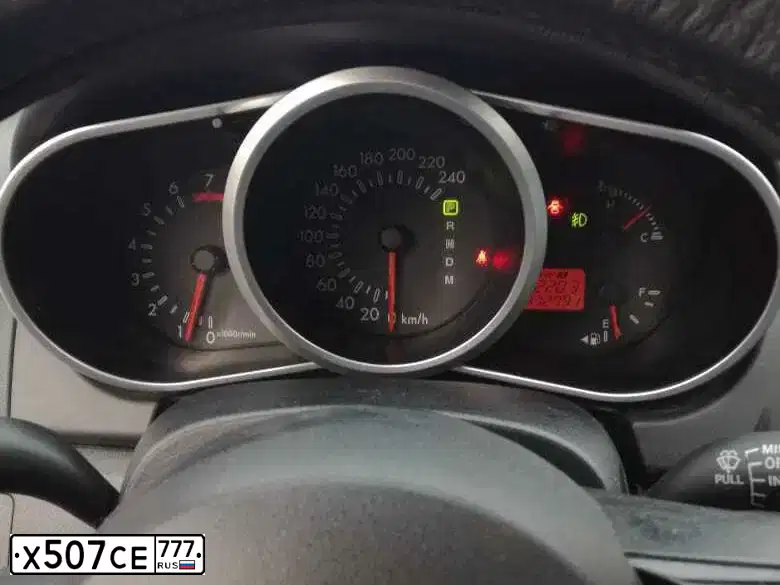 Фото автомобиля MAZDA CX-7, 2011 — госномер Х507СЕ777. Цвет: БЕЛЫЙ