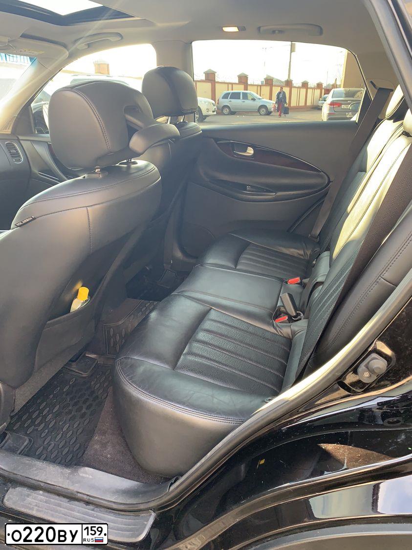 Фото автомобиля INFINITI QX50 /EX/, 2016 — госномер Е515ВС82. Цвет: ЧЕРНЫЙ