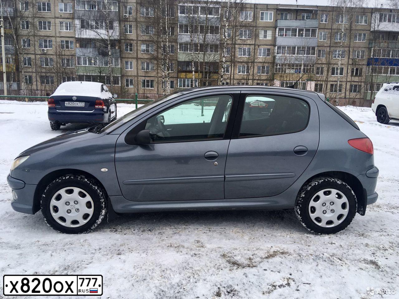Фото автомобиля VOLKSWAGEN POLO, 2016 — госномер Т078ЕО136. Цвет: ТЕМНО-СИНИЙ