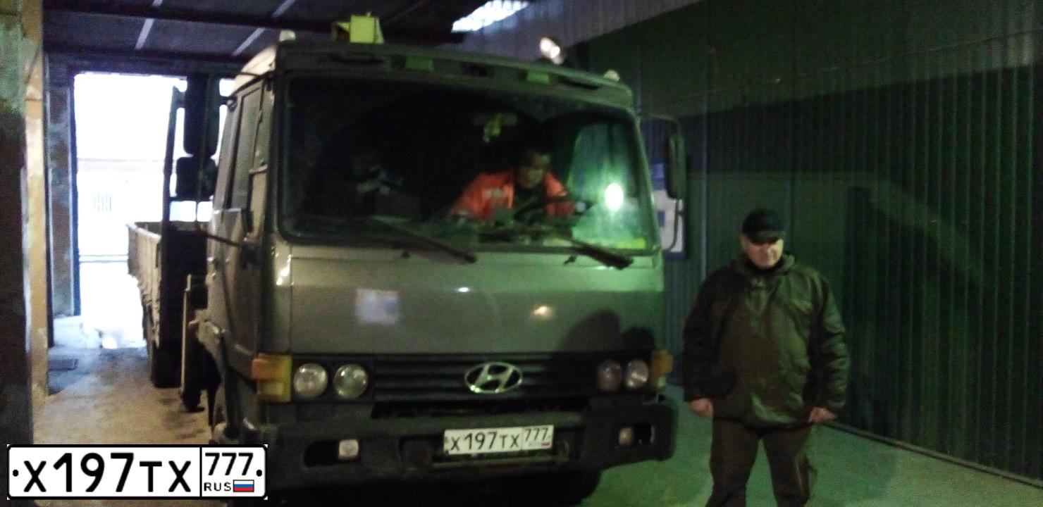 Фото автомобиля HYUNDAI HD CARGO TRUCK, 2004 — госномер Х197ТХ777. Цвет: СЕРО-КОРИЧНЕВЫЙ