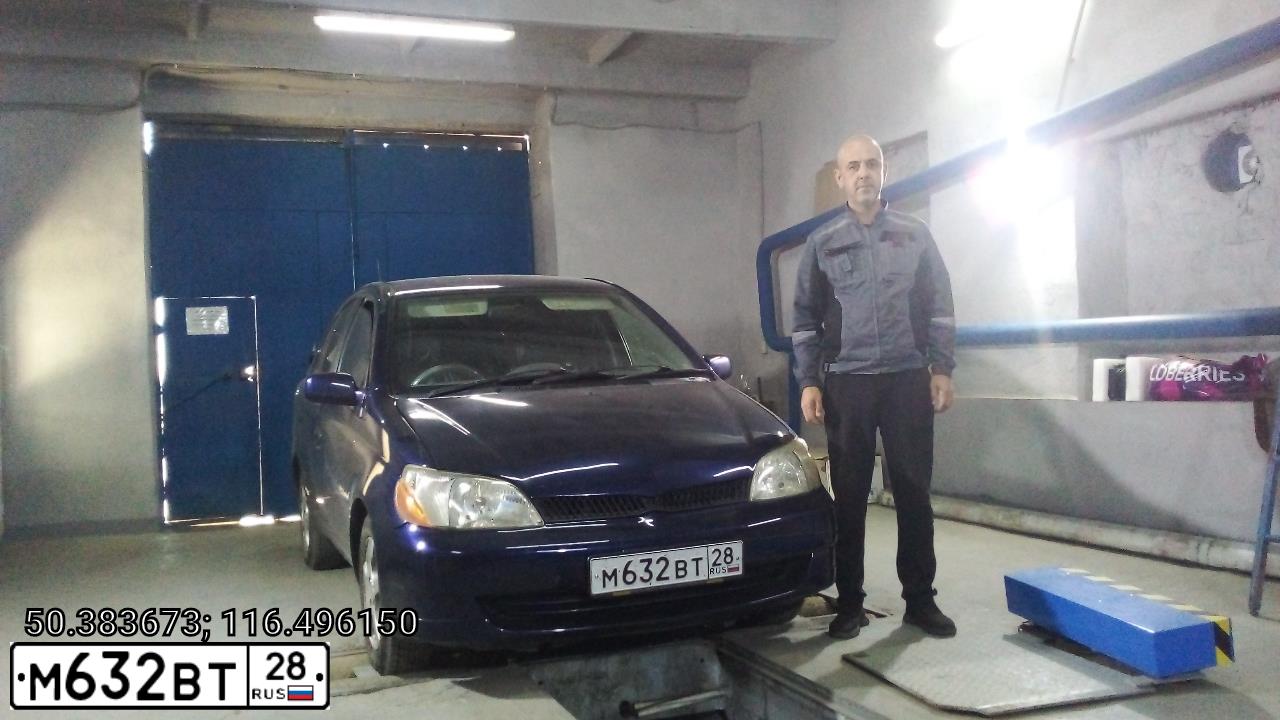 Фото автомобиля TOYOTA PLATZ, 2001 — госномер О581ЕН75