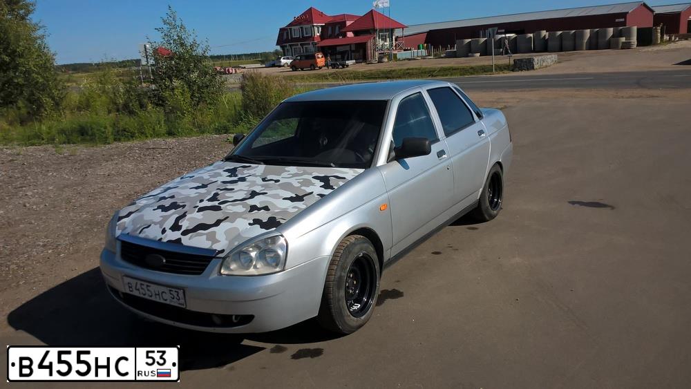 Фото автомобиля LADA 2170 PRIORA, 2008 — госномер К611ВА53. Цвет: СЕРЕБРИСТЫЙ МЕТАЛЛИК